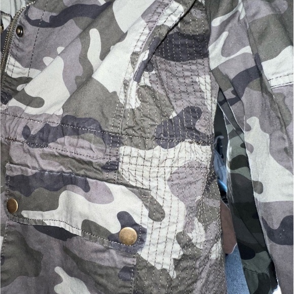 Love Tree Camo lightweight utility jacket​ Large - Picture 8 of 8